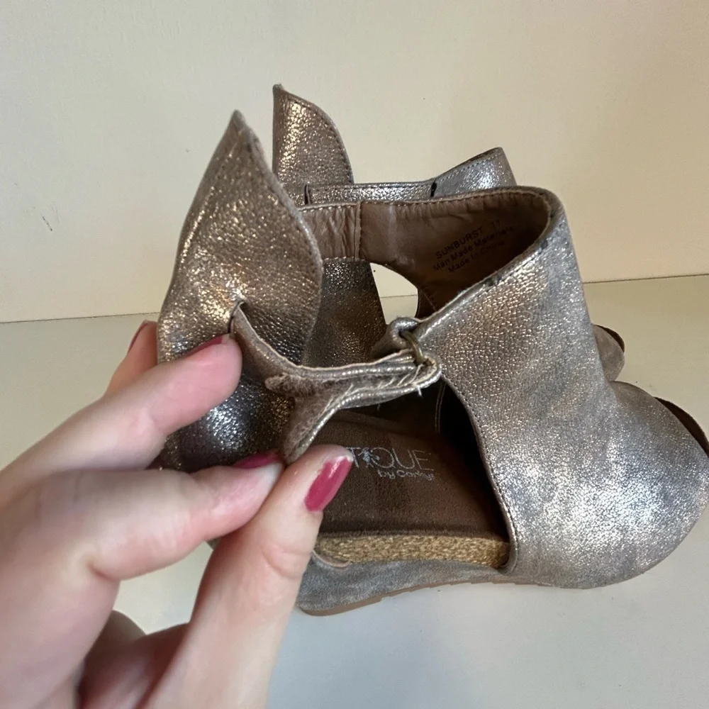 Boutique by Corkys Sunburst Metallic Wedge Sandals